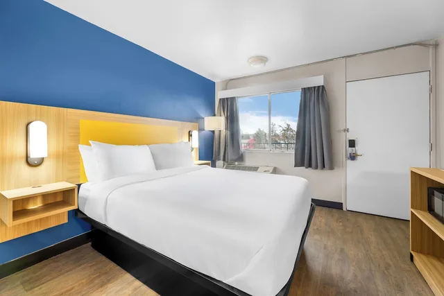غرفة قياسية بسرير مزدوج، Motel6 Winnemucca, NV 3/6