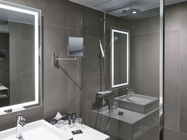 غرفة بريميوم تنفيذية بسرير كوين، Novotel London Excel 4/5