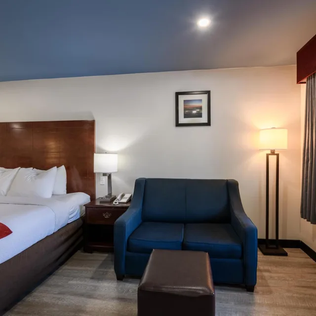 جناح بسرير كينج، Hyland Inn near Pasadena Civic Center 10/10