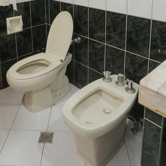 Suite, Holiday Plaza Hotel 9/10