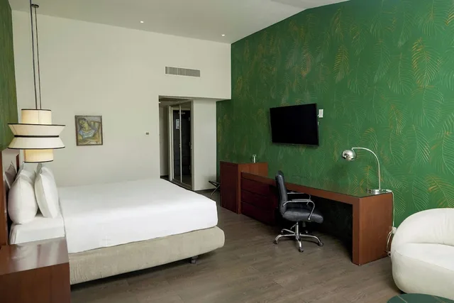 غرفة بسرير كينج بإطلالة على المسبح، Los Tajibos, Santa Cruz de la Sierra, a Tribute Portfolio Hotel 5/10