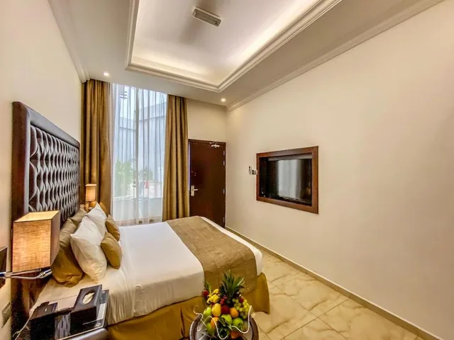 بنغل بسرير مزدوج بإطلالة على المسبح، Mirage Bab Al Bahr Beach Hotel 5/7