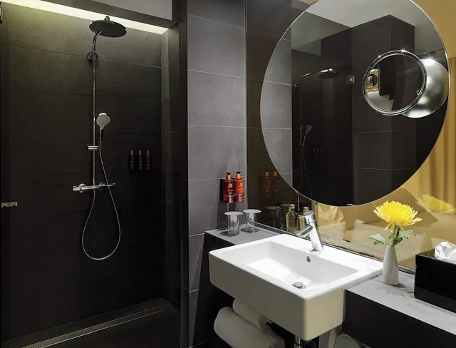 Barcelona, City, Classic, Single, Double Bed، H10 Port Vell 5/6