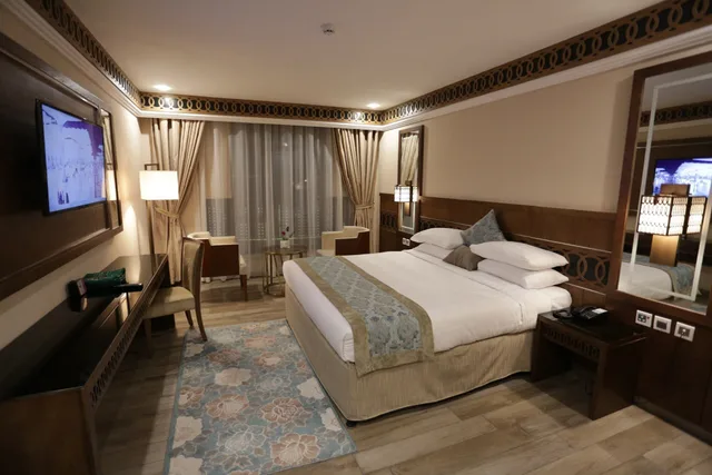 استوديو بسرير كوين، فيوليت(Violet Al Azizia Hotel) 2/9