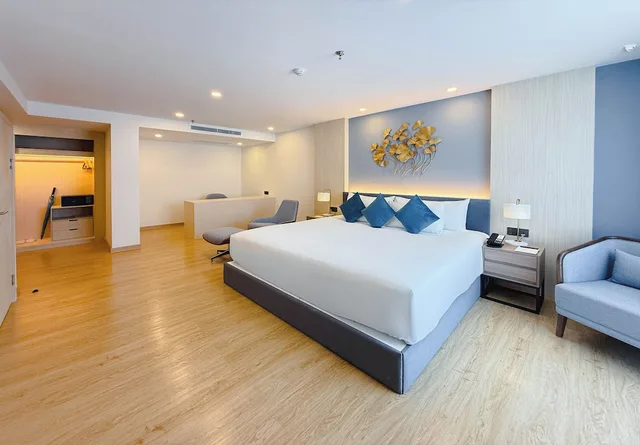 Grand, Vip, Suite, 1 King and 1 Single Beds، Wyndham La Vita Phuket 6/10