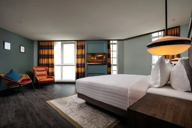 Premier, Executive, Suite, King Bed, The George Penang by The Crest Collection 1/4