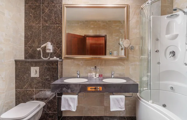 Deluxe, Twin Beds, with Extra Bed, Balcony, President Solin 1/1