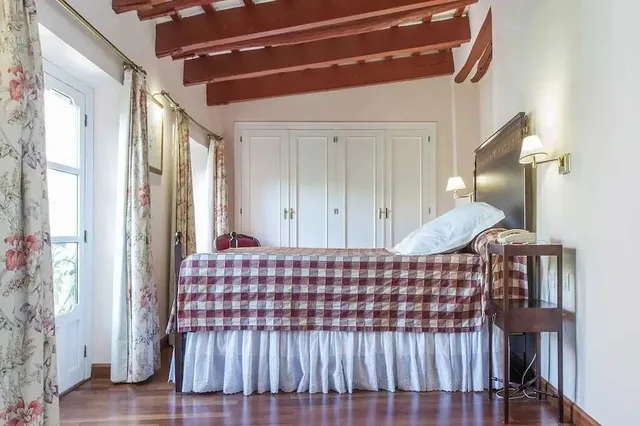 Room, Single, Double Bed, Las Casas De La Juderia Sevilla 7/10