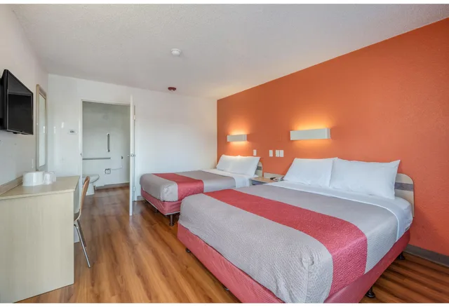 غرفة رباعية بسريرين مزدوجين، Motel6 Fairfield, CA - North 4/9