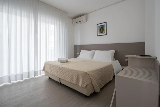 Comfort, Double Bed, Lateral Side Sea View، Hotel Boston 10/10