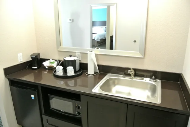 استوديو بسرير كينج، Hampton Inn Carrizo Springs 2/3
