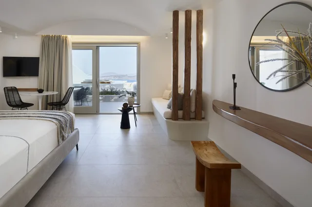 Signature, Infinity, Suite, King Bed, Sofa, Private Pool، Phos The Boutique Luxury Hotel & Villas 3/5