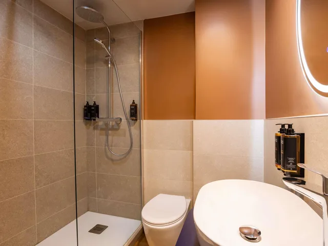 غرفة كلاسيكية بسرير كوين، Mercure Brussels Centre Rogier 10/10
