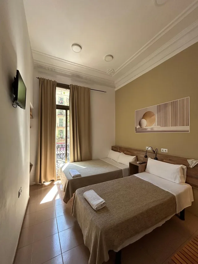 غرفة بسرير مزدوج أو سريرين منفصلين، Hostal Delfos 1/1