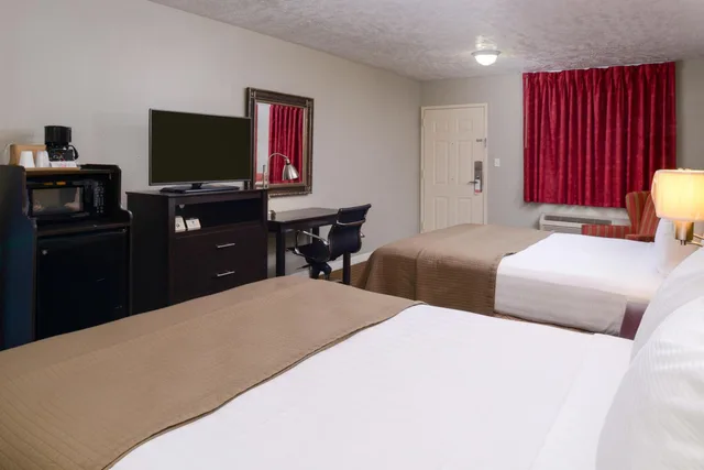غرفة بسرير كوين، Americas Best Value Inn & Suites Waller Prairie View 2/4