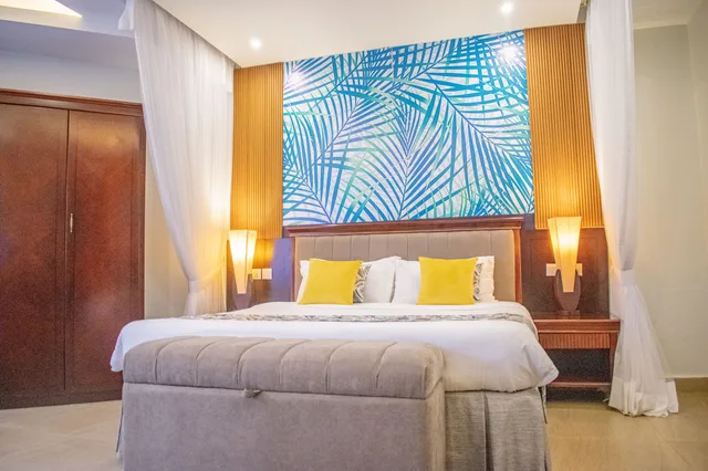 جناح بسرير كينج بغرفة نوم واحدة، Royal Suites 1/10