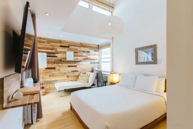 Courtyard, Deluxe, Suite, Queen Bed، Inn at Moonlight Beach 3/5