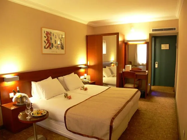 غرفة قياسية بسرير مزدوج أو سريرين منفصلين، Feronya Hotel 9/10