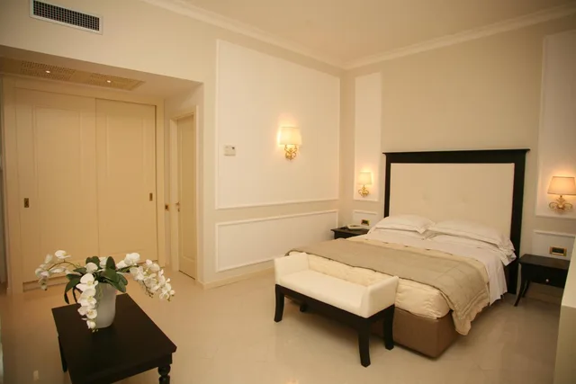 غرفة ديلوكس بسرير مزدوج أو سريرين منفصلين بإطلالة على المدينة، Hotel Miramare and Spa 2/5