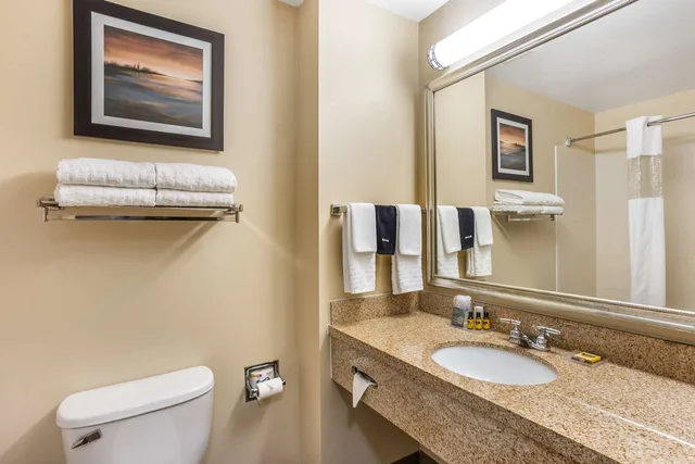 غرفة بسريرين كوين، Best Western Plus University Park Inn & Suites 4/5