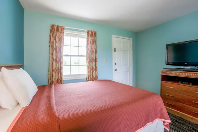 Room, Queen Bed, Smoking, Relax Inn By OYO Natural Bridge I-81 2/9