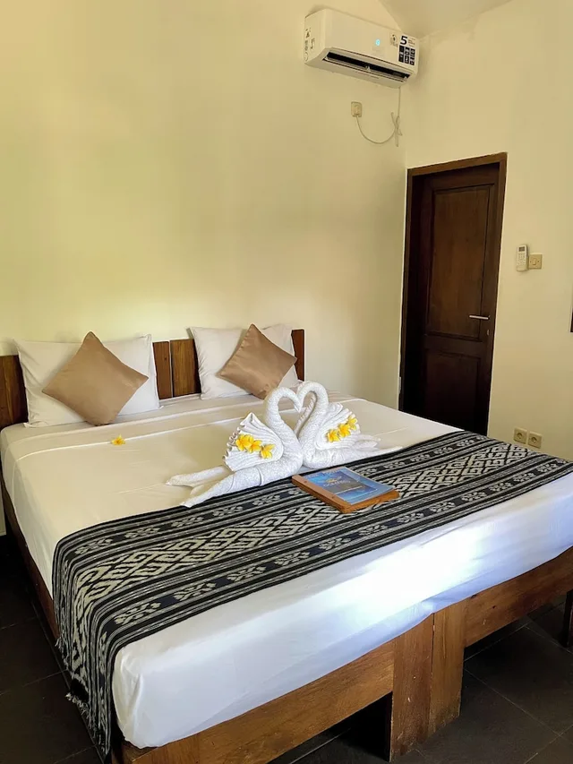 Standard, Queen Bed, OCEANS 5 DIVE RESORT 1/4