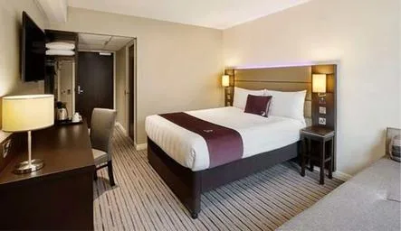 غرفة مفردة بسرير مزدوج، Premier Inn Aberdeen City Centre 1/2