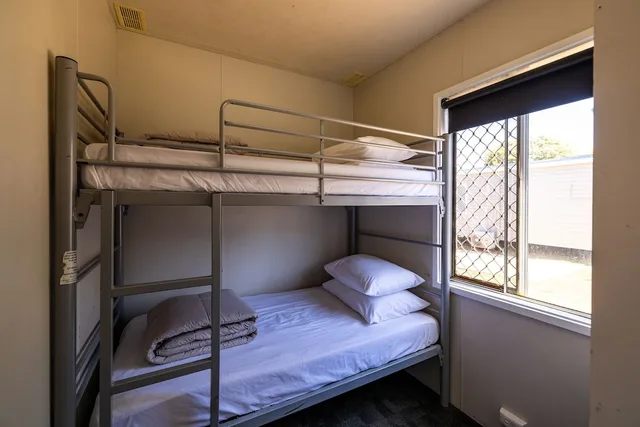 Budget, Family, Cabin, Double and Bunk Bed, Nrma Dubbo Holiday Park 3/5