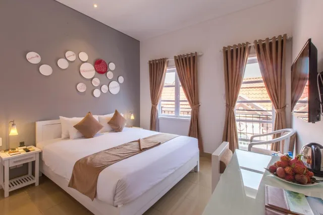 غرفة ديلوكس بسرير مزدوج بإطلالة على المدينة، Alba Hotel 2/3