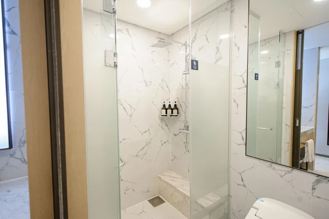 Twin Beds, 1 Double and 1 Single Bed, Partial Ocean View, St. John's Hotel 9/9