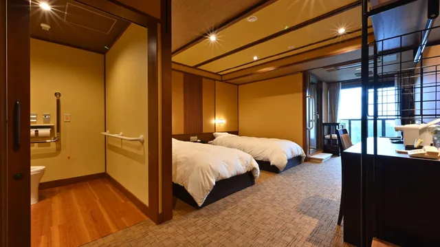 Universal, Standard, Twin Beds, Lake View, Biwako Hanakaido 1/1