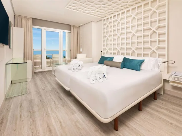 King Bed, Sea Front, Amare Beach Hotel Marbella - Adults only 1/2