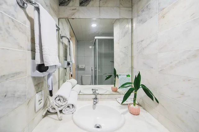 Standard Dbl Bed، Hotel Golden Park Curitiba by Nacional Inn 7/7