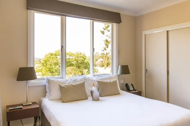غرفة بسرير كينج بشرفة، Peppers Craigieburn Bowral 4/7