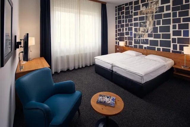 Superior, Double or Twin Bed, Van Der Valk Hotel Hamburg-Wittenburg 1/5