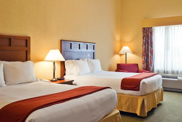 غرفة قياسية بسريرين كوين، Holiday Inn Express Salado-Belton 1/4