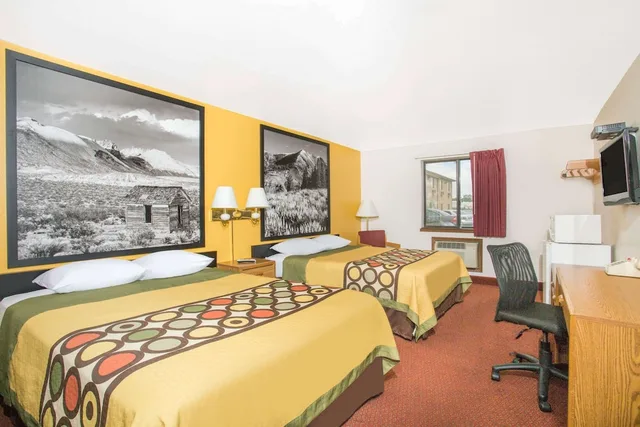Standard, 2 Queen Beds, Super 8 by Wyndham Elko 2/4