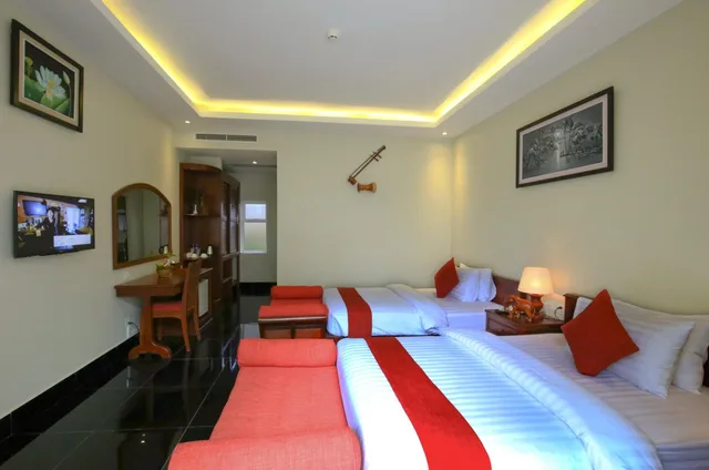 غرفة ديلوكس بسريرين منفصلين بإطلالة على المسبح بشرفة، Chheng Residence 1/10
