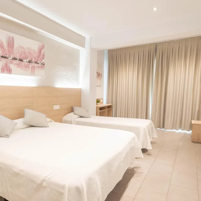 غرفة ثلاثية بشرفة، Hotel S Agoita 9/10