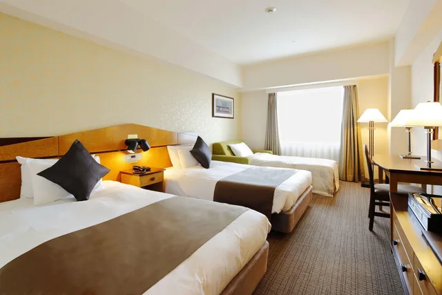 غرفة ثلاثية للمدخنين، Hotel Resol Gifu 1/2