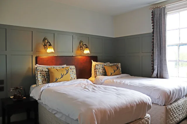 غرفة قياسية بسرير مزدوج أو سريرين منفصلين، Shillingford Bridge 4/10