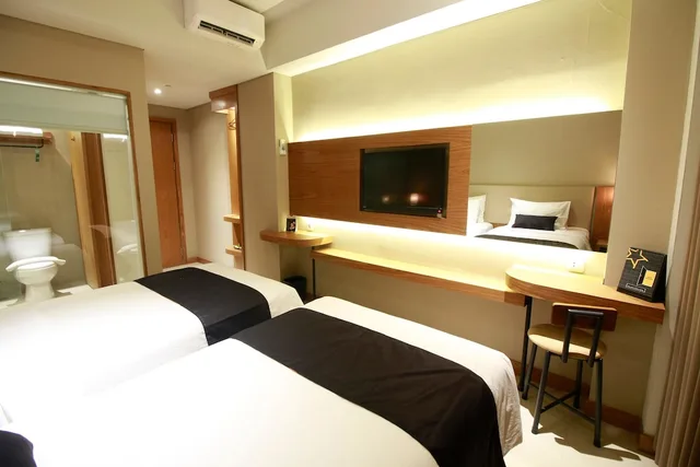 Star, Single, Queen Bed، Yellow Star Ambarukmo Hotel 9/10