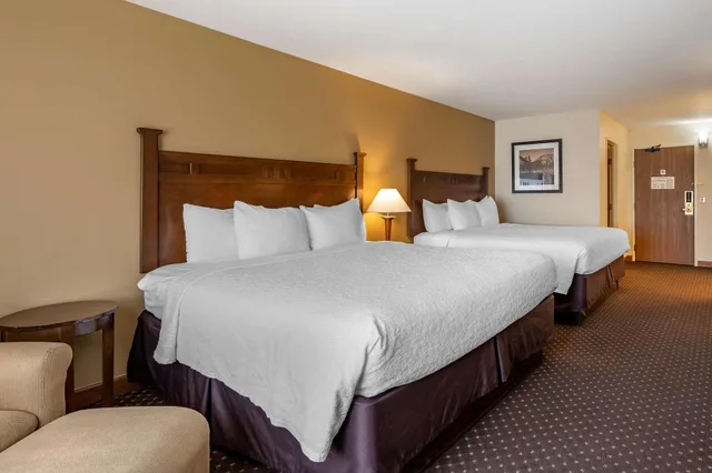 Standard, Multiple Beds, Sofa، Best Western Desert Inn 2/5