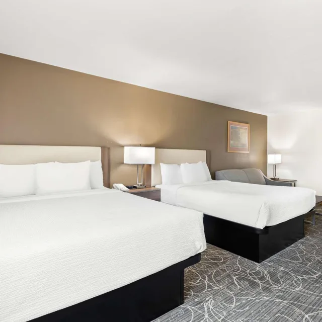 غرفة عائلية، Best Western West Towne Suites 2/6