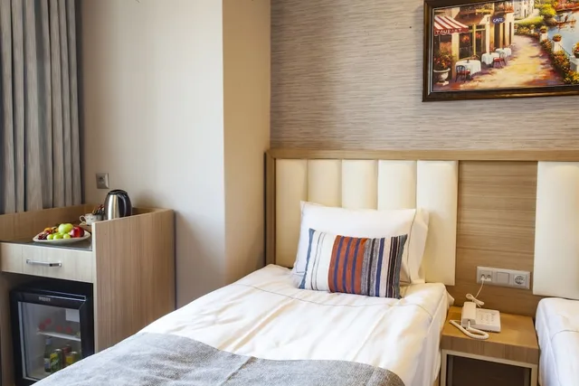 غرفة اقتصادية بسريرين منفصلين بإطلالة على المدينة، Old Town Point Hotel & Spa Antalya 1/8