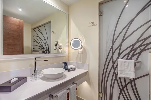 Swim Out, Sunset, Suite, 2 Queen Beds، Grand Lido Negril Au Naturel Resort All Inclusive Adults Only 5/8