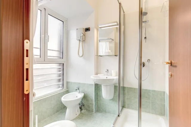 غرفة رباعية، Hotel Flavio Rome 4/5