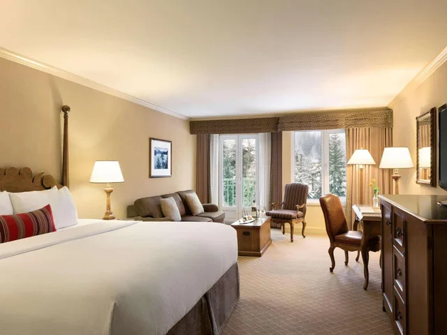 غرفة ديلوكس بسرير كينج بإطلالة، Fairmont Chateau Whistler 4/7