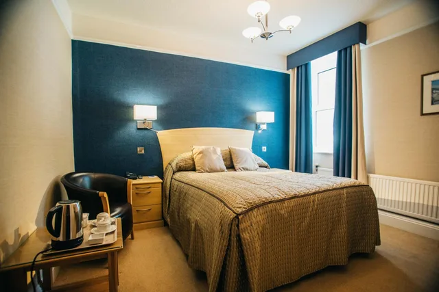 Room, Double Bed, Garden View, Trefeddian Hotel 5/8