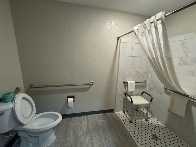 غرفة بسريرين مزدوجين لذوي الإعاقة، Quality Inn Newnan - Atlanta South 6/8
